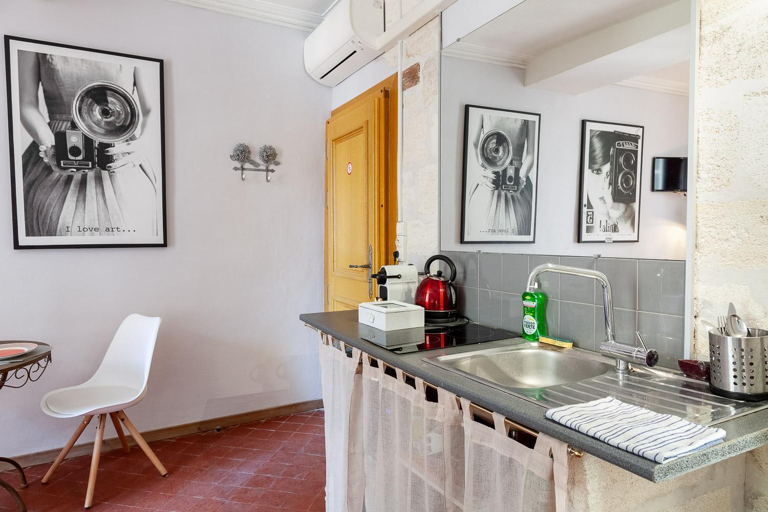 Apartament Centre Palais Des Papes-Balcon B1 Clim - 123Awinion Zewnętrze zdjęcie